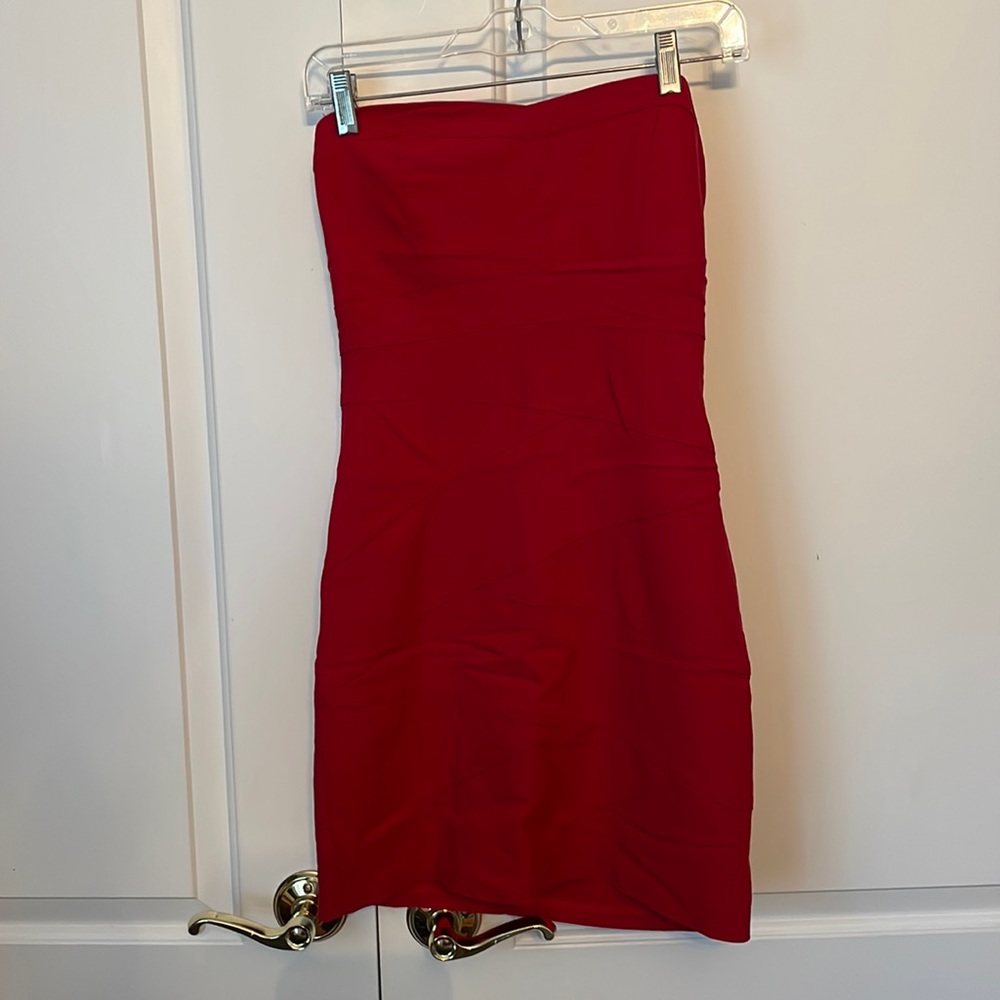 Red strapless bodycon dress
